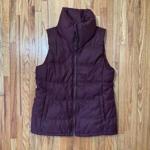 OLD NAVY - Maroon Puffer Vest